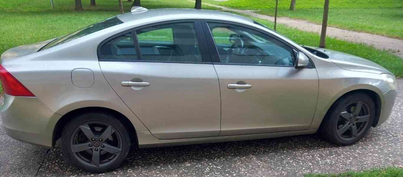 Volvo S60 D3 komplet po servisu - foto 4