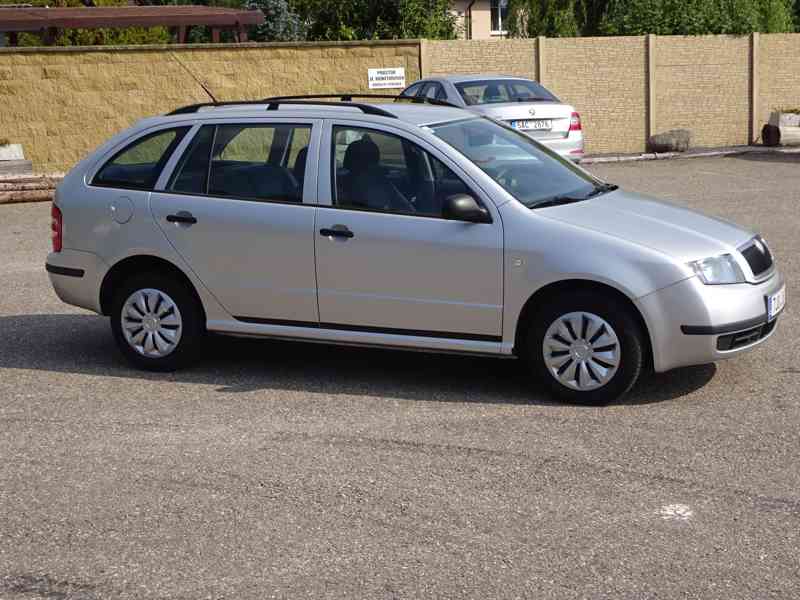 Škoda Fabia 1.9 SDI Combi r.v.2003 stk:8/2026 - foto 2