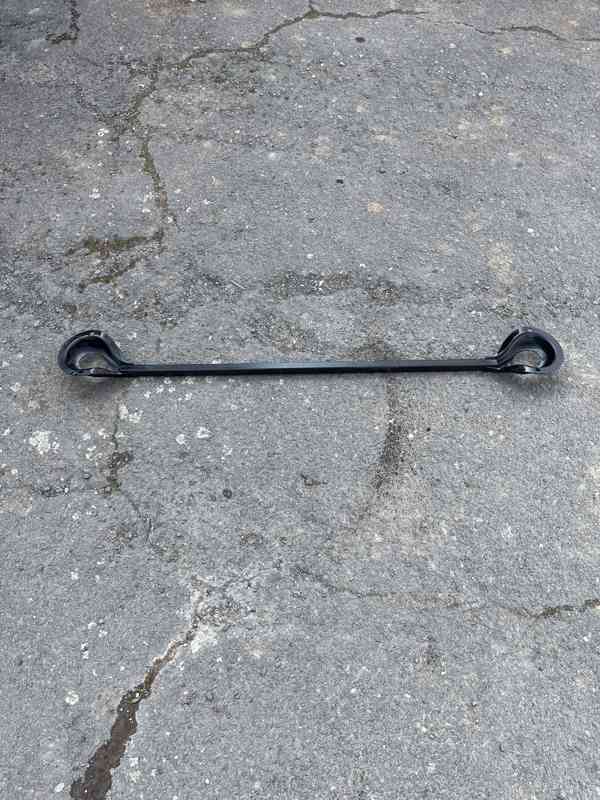 Rozpěrná tyč podběhů FELICIA - foto 5