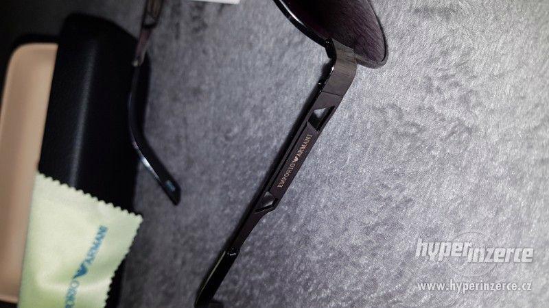 Sluneční brýle Emporio Armani černá - foto 4
