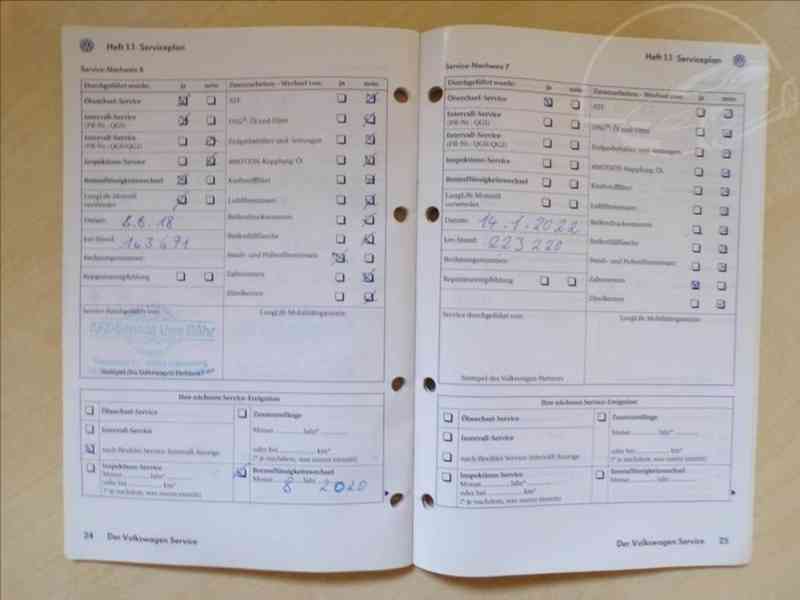 Volkswagen Golf 1,6 TDI KŮŽE,ZIMNÍ KOLA - foto 16