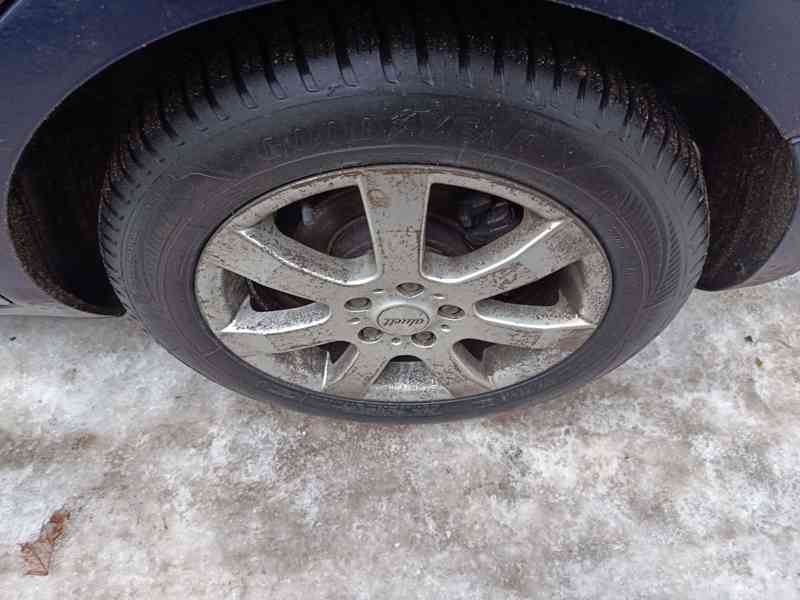 Prodám na součástky nebo k opravě Focus IaaI - foto 12