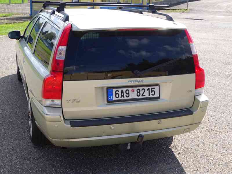Volvo V70 2.5 tdi D5 r.v.2006 (136 kw) automat ČR - foto 4