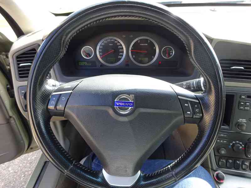 Volvo V70 2.5 tdi D5 r.v.2006 (136 kw) automat ČR - foto 9
