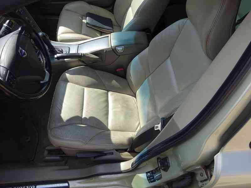 Volvo V70 2.5 tdi D5 r.v.2006 (136 kw) automat ČR - foto 10