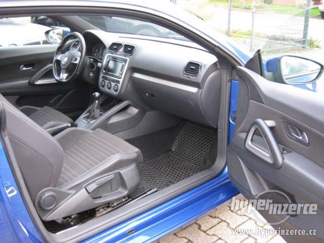 VW Scirocco sportovní s klimatizace, 17 "litá kol - foto 6