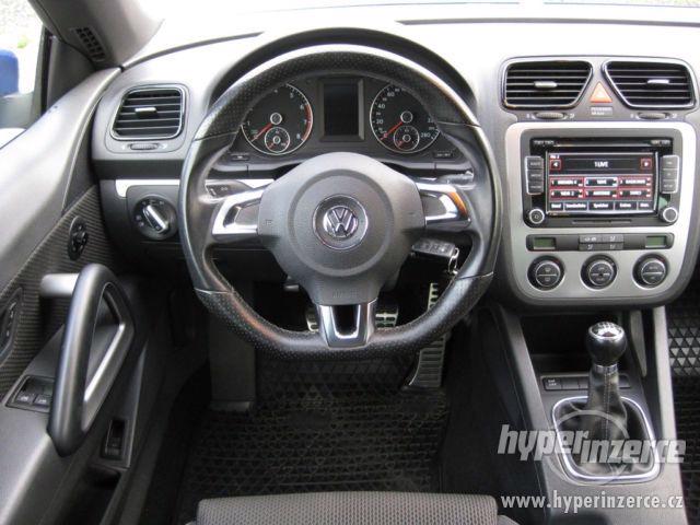 VW Scirocco sportovní s klimatizace, 17 "litá kol - foto 7