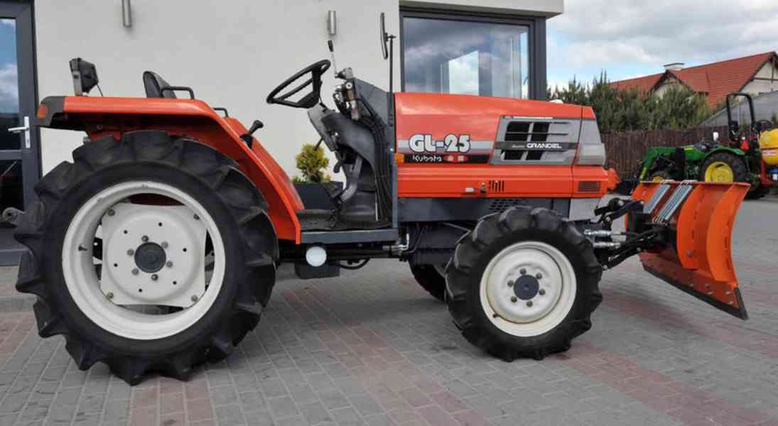 Traktor Kubota GL25 4x4  - foto 6