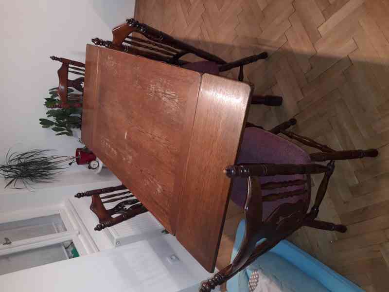 Stůl rozkládací dřevěný + 4 židle - foto 3