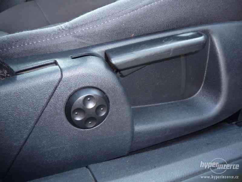 Audi A4 B6 94kW 1,9 TDI - foto 13
