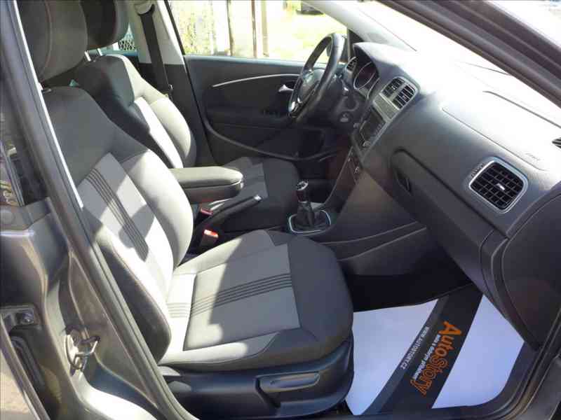Volkswagen Polo 1,2 TSI HIGHLINE, 2X ALU KOLA - foto 17
