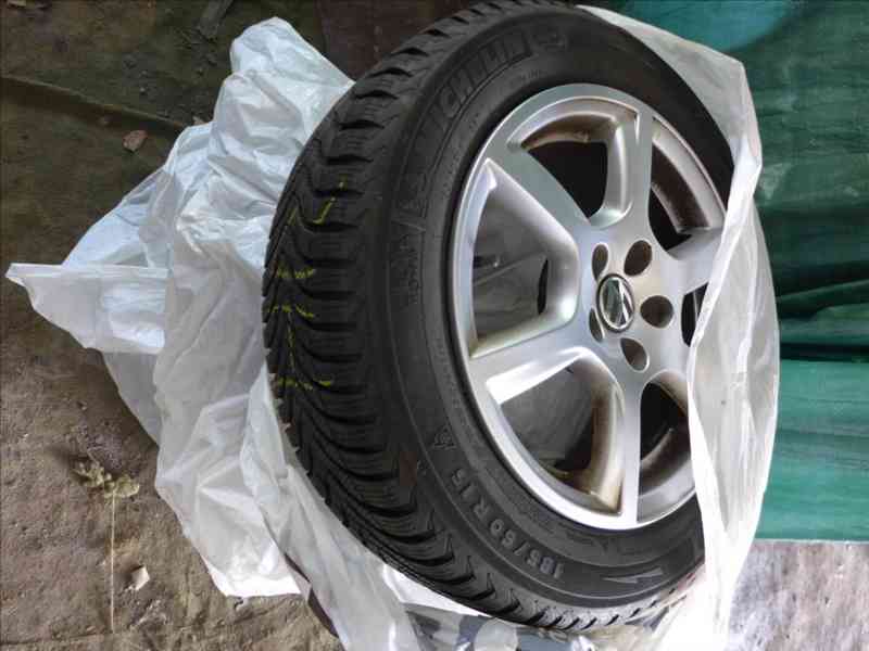 Volkswagen Polo 1,2 TSI HIGHLINE, 2X ALU KOLA - foto 19