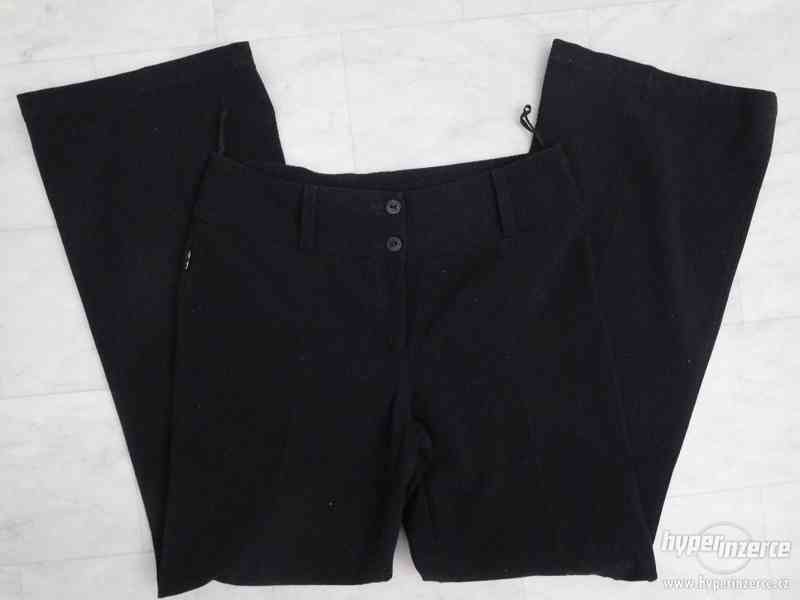 černé dámské společenské kalhoty - foto 3