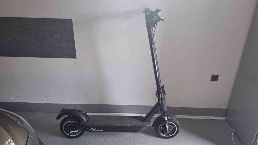 Elektrická koloběžka W-TEC Lambreto Max II 700W 10" - foto 3