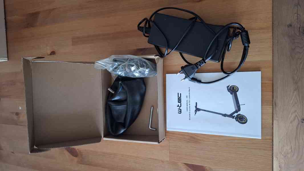 Elektrická koloběžka W-TEC Lambreto Max II 700W 10" - foto 10