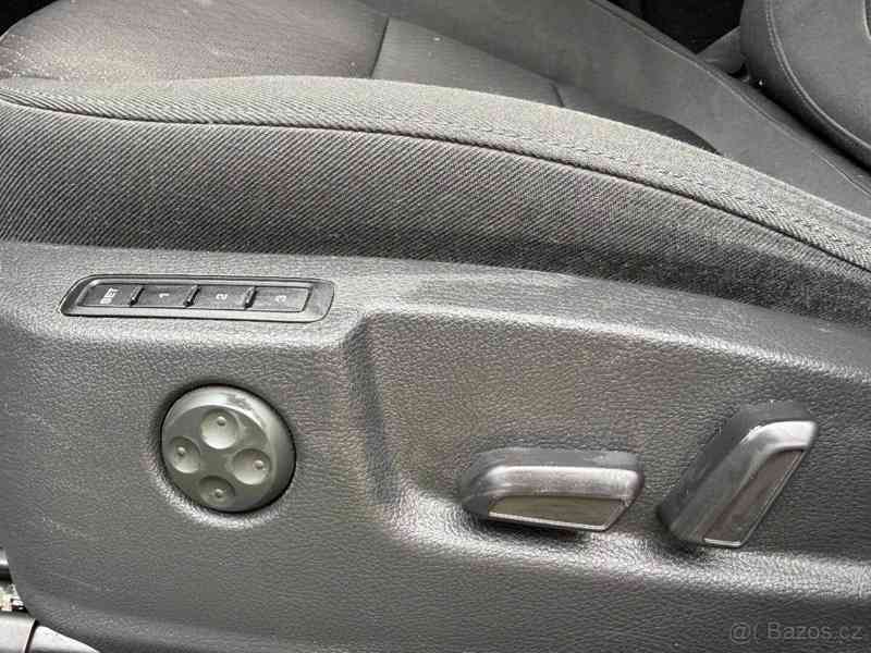 Škoda Superb 2,0   TDI 103Kw DSG - foto 14