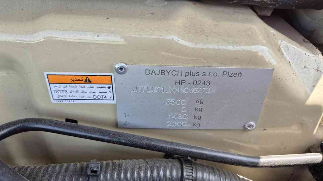 TOYOTA LAND CRUISER 79 s pracovní plošinou SOCAGE 16A - foto 11