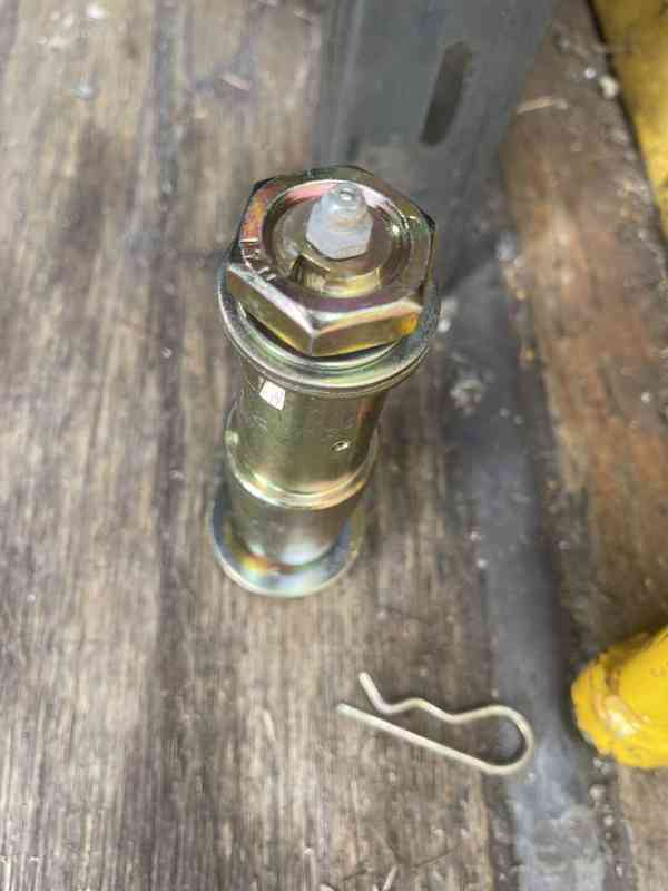 Čepy na rizeni  Belarus 952,1025,1221,bagr Belorus EO 2621 - foto 1