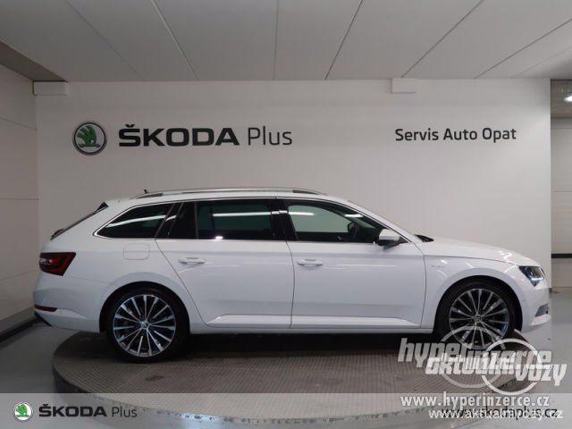 Škoda Superb 2.0, benzín, automat, r.v. 2018, navigace, kůže - foto 6