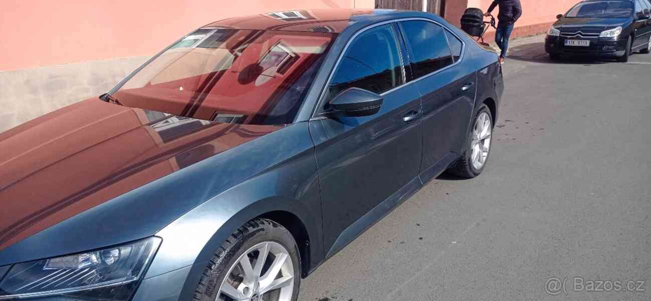 Škoda Superb 2.0 TDI 140 kw  - foto 11