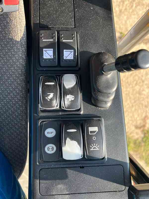 Kolové rypadlo Volvo EW160E (Možnost leasingu) - foto 11