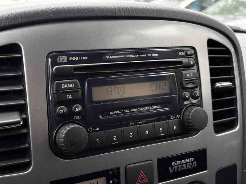 Suzuki Grand Vitara 2,5i V6 benzín 116kw - foto 5