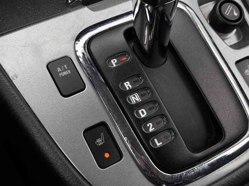 Suzuki Grand Vitara 2,5i V6 benzín 116kw - foto 23