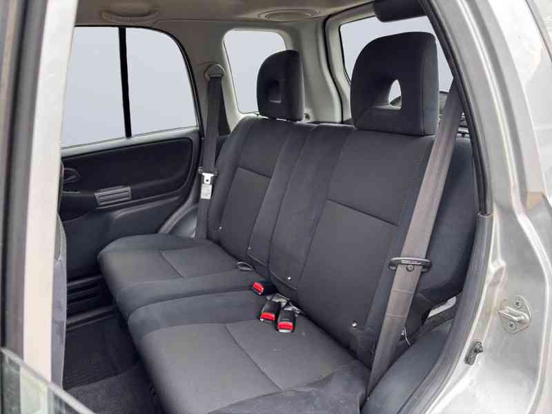 Suzuki Grand Vitara 2,5i V6 benzín 116kw - foto 11