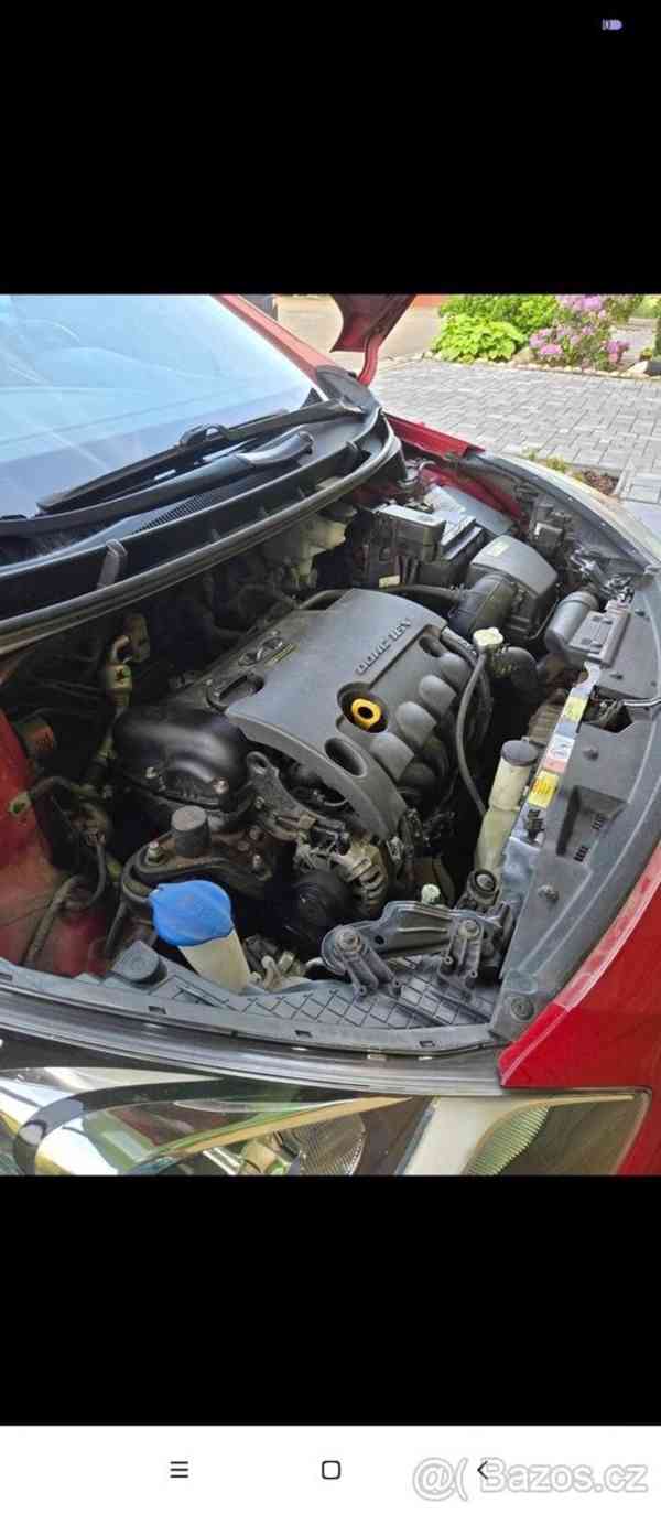 Hyundai i30 1,4 - foto 7