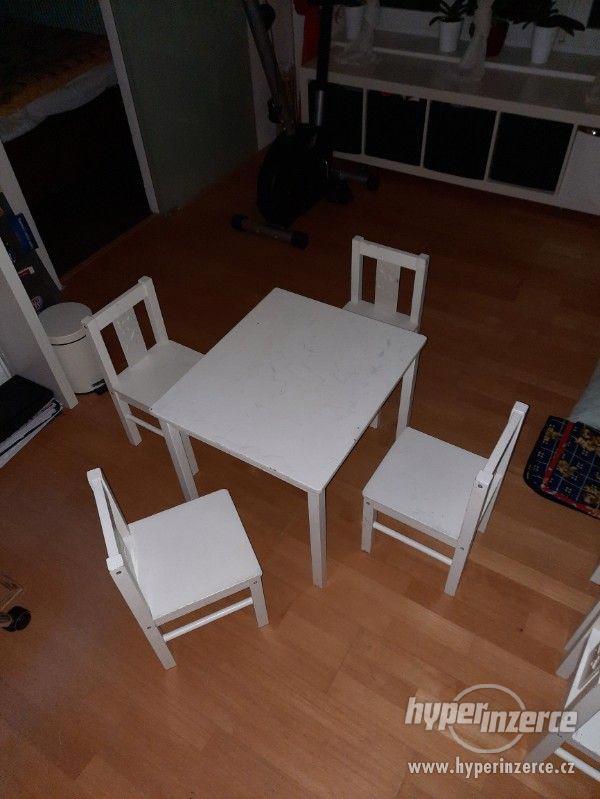 Dětské židličky + stůl - foto 1