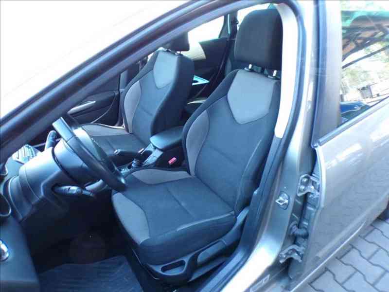 Peugeot 308 1,6 HDi KLIMATIZACE - foto 7