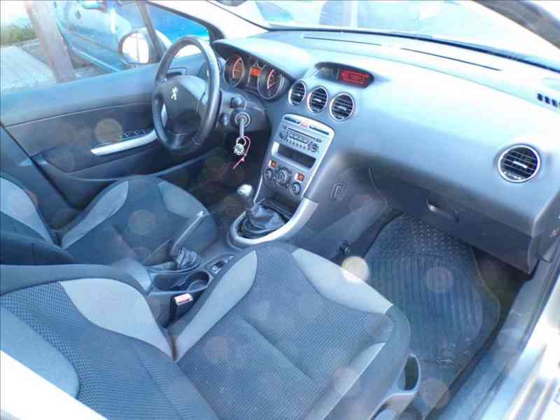 Peugeot 308 1,6 HDi KLIMATIZACE - foto 12