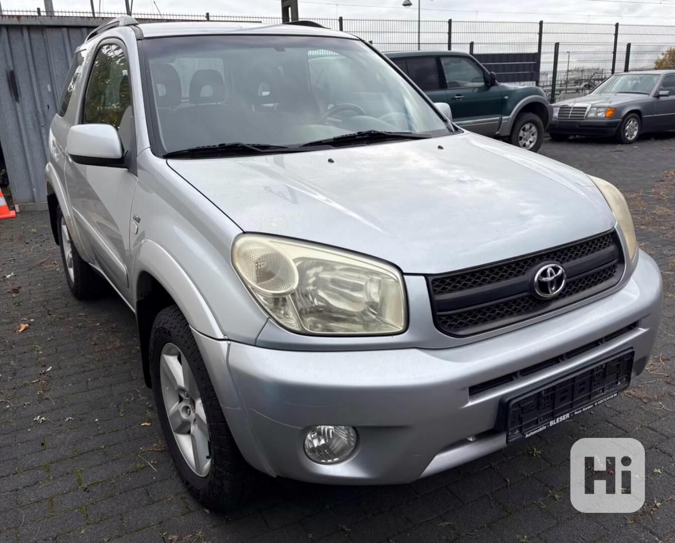 Toyota RAV 4 2.0i 4x4 benzín 110kw - foto 1