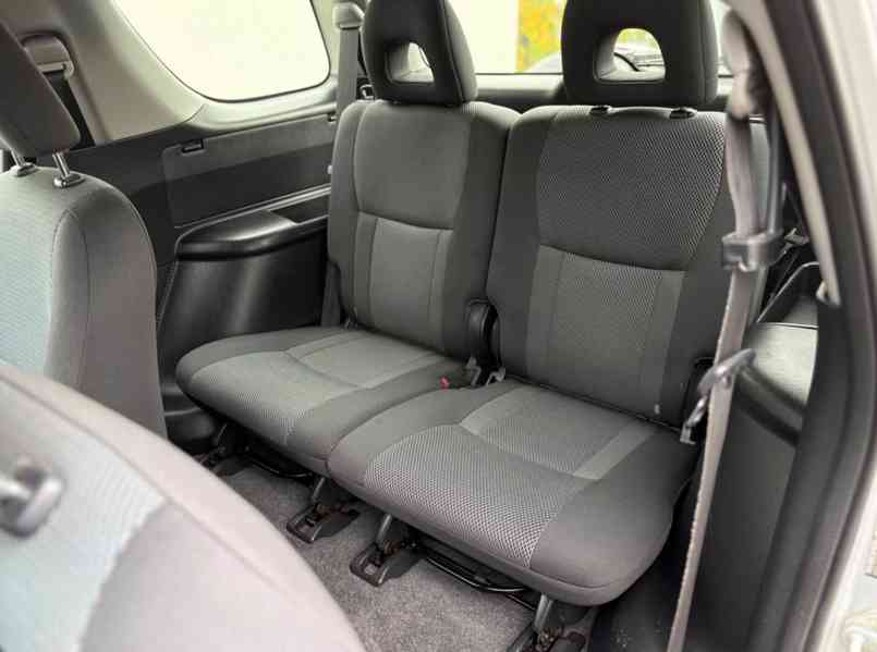 Toyota RAV 4 2.0i 4x4 benzín 110kw - foto 8