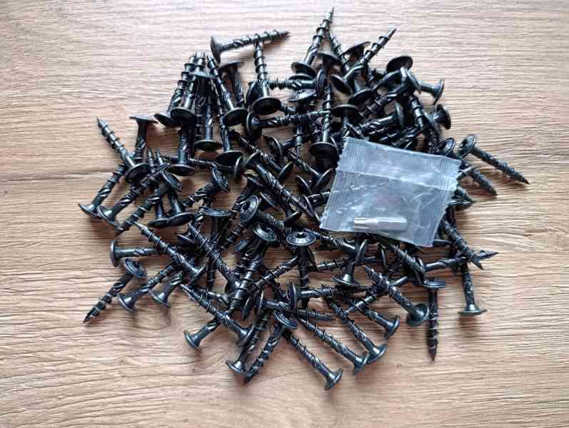 Tesařské vruty s talířovou hlavou, ČERNÝ zinek, torx +bit - foto 6