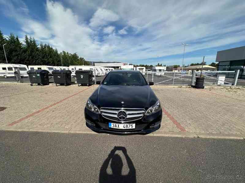 Mercedes-Benz Třídy E 2,5 - foto 1