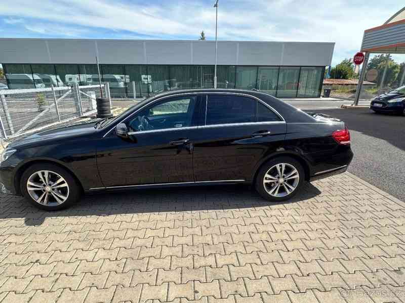 Mercedes-Benz Třídy E 2,5 - foto 5