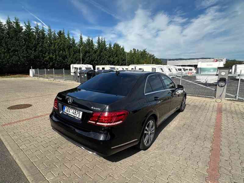 Mercedes-Benz Třídy E 2,5 - foto 6