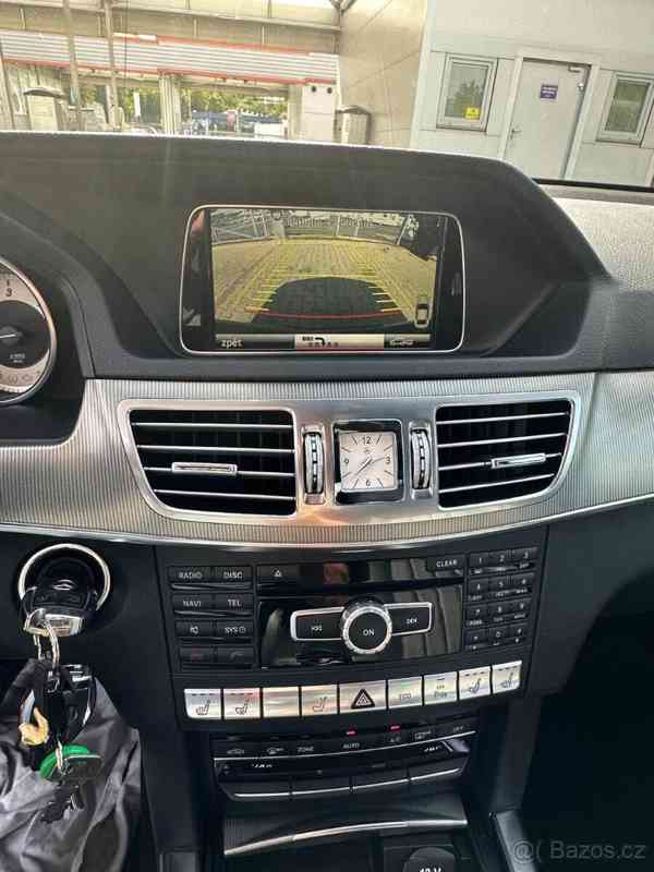 Mercedes-Benz Třídy E 2,5 - foto 20
