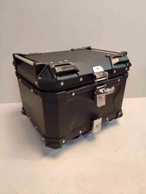 Zadní kufr na motorku + platle