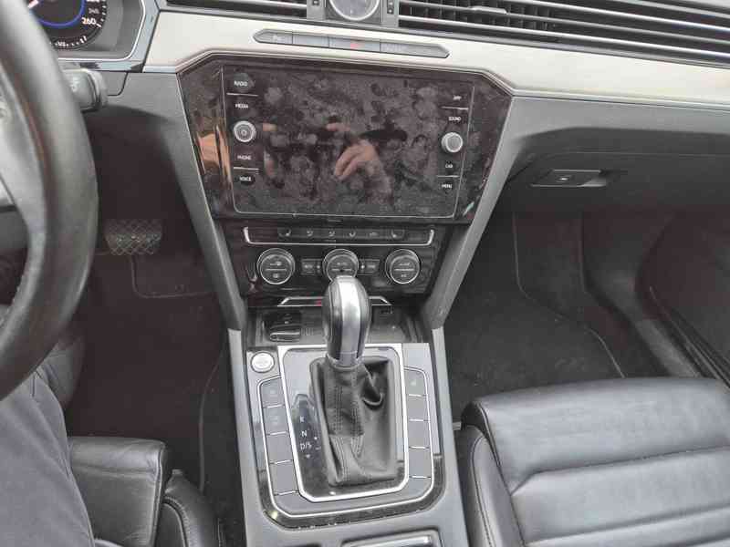 VOLKSWAGEN Passat Variant 2.0 TDI 4x4 - foto 14