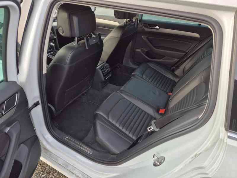 VOLKSWAGEN Passat Variant 2.0 TDI 4x4 - foto 11