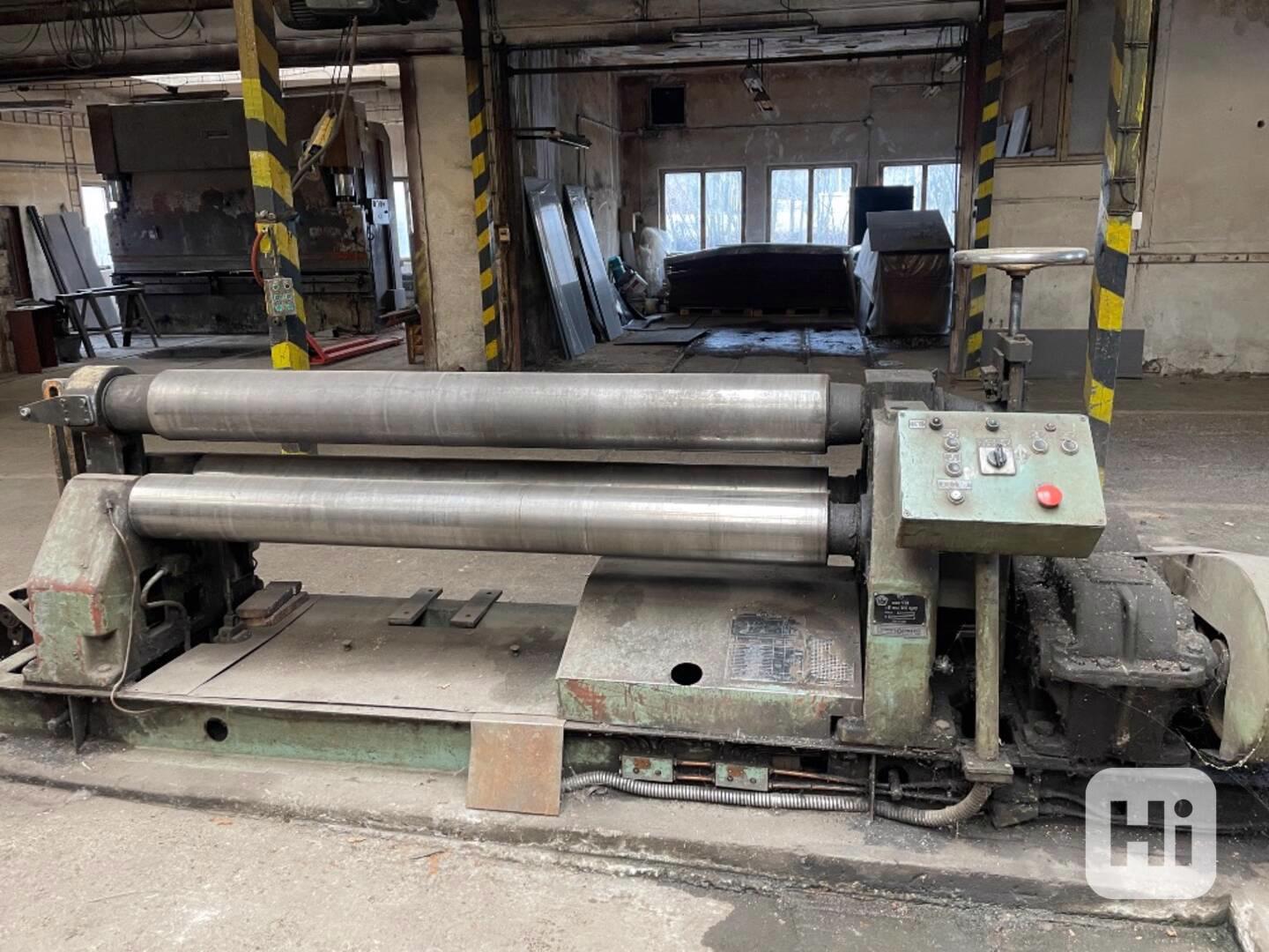 Použitá ruská 3-válcová zakružovačka plechu Stanko 2220 - foto 1