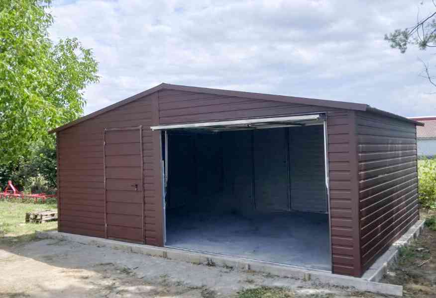 Plechová garáž 6m x 6m - výklopná vrata - dveře  TS486  - foto 3