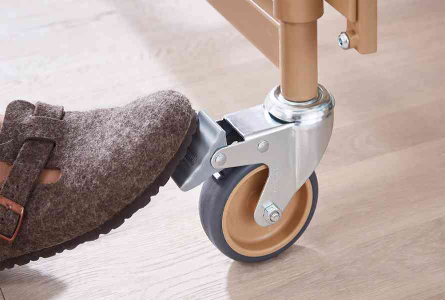 Zdravotní, výškově stavitelná a polohovatelná postel - foto 4