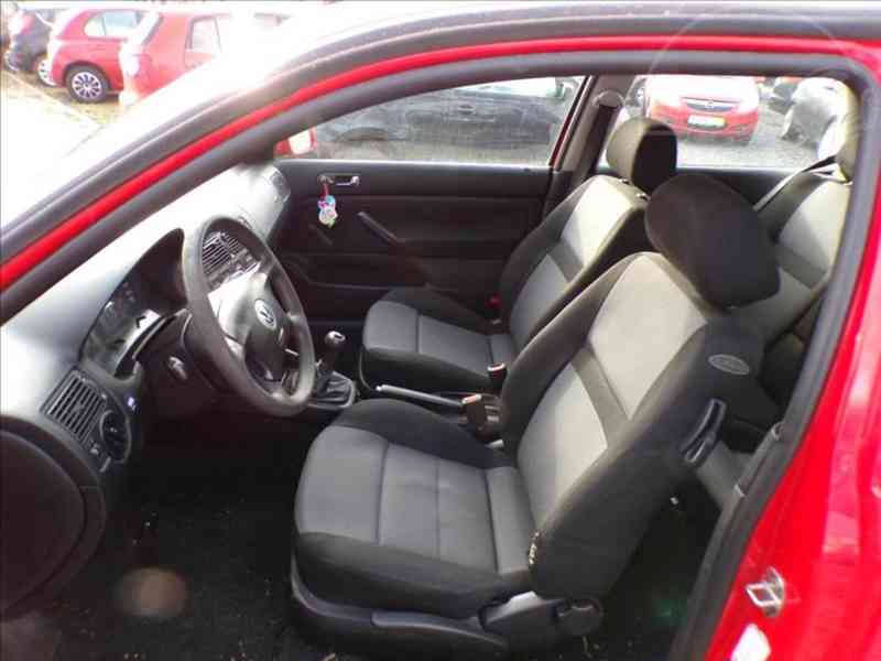 Volkswagen Golf 1,6 16V KLIMA,EKO PLACENO!!! - foto 6