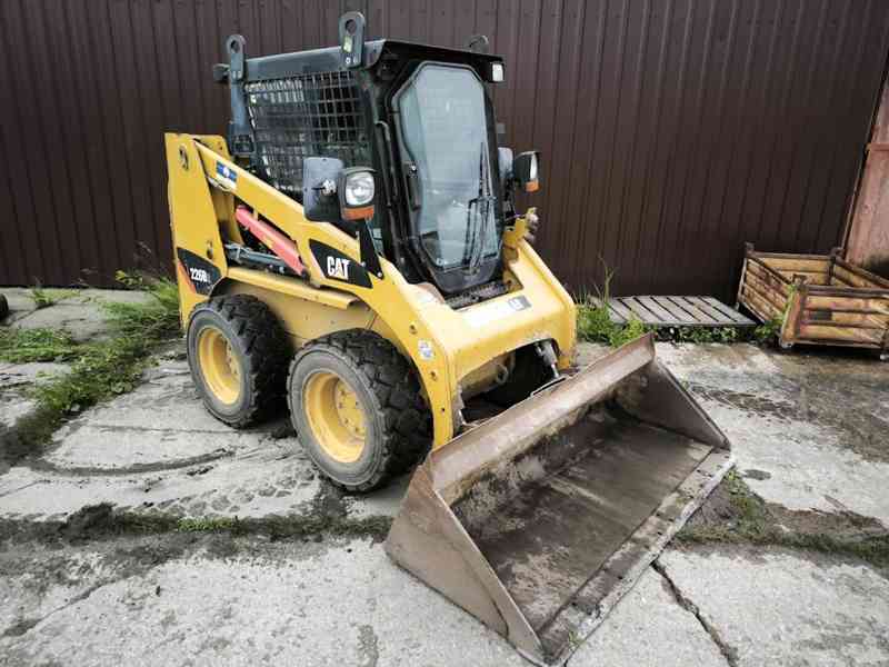 Caterpillar CAT 226 B2 - foto 2
