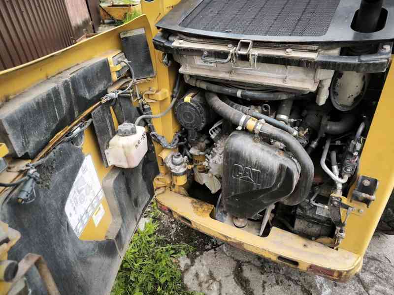 Caterpillar CAT 226 B2 - foto 16