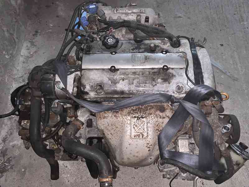 H22A5 Honda motor + převodovka - foto 1