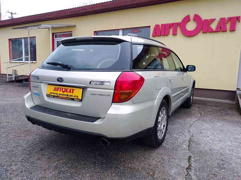 Subaru Outback 2.5i 121kW/4x4/Výhřev/Automat - foto 3